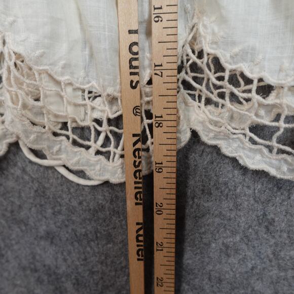 Anthropologie Top Womens Medium? Lace V-Neck Blouse Boxy Cream Peplum - Picture 11 of 12